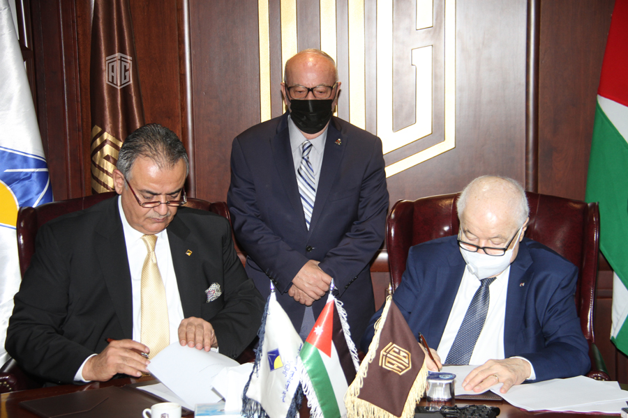 توقيع عقد تنفيذ دراسة بين أبوغزاله العالمية وجمعية المستثمرين في قطاع الإسكان حول واقع القطاع في الأردن 