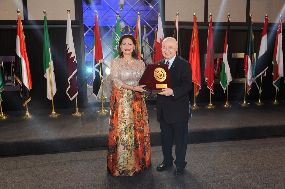 Arab Women's Council for Social Responsibility honors HE Dr. Talal Abu-Ghazaleh during the ceremony of the 