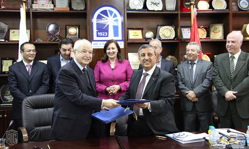HE Dr. Talal Abu-Ghazaleh and Chairman of Amman Chamber of Commerce (ACC) HE Mr. Issa Haider Murad sign cooperation agreement aims to teach the Chinese language to traders 