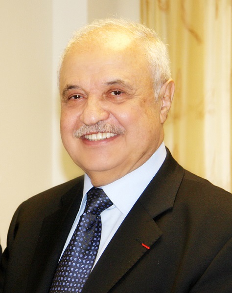 HE Dr. Talal Abu-Ghazaleh, initiates a new competition for Hello World Kids programmers to design and develop a program that makes web searching process faster and easier.