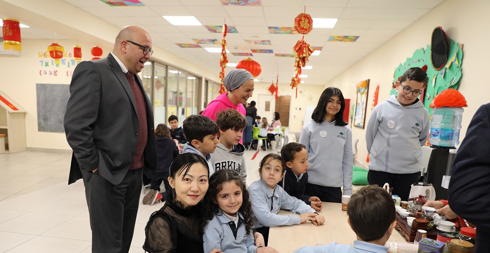 معهد طلال أبوغزاله- كونفوشيوس والمركز الثقافي الصيني في عمان يحتفلان معاً بالعام الصيني الجديد 2023 في مدرسة المشرق الدولية