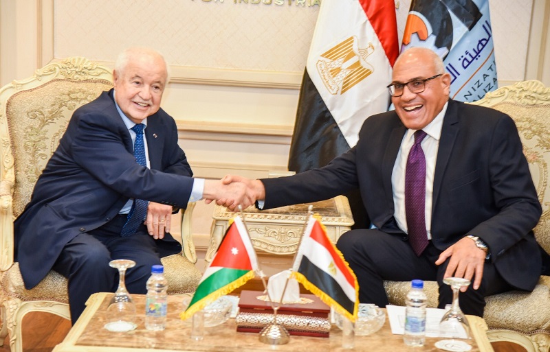 In manufacturing of tablets, laptops and other electronic devices: Arab Organization for Industrialization’s Chairman and Abu-Ghazaleh Discuss Ways of Strengthening Cooperation