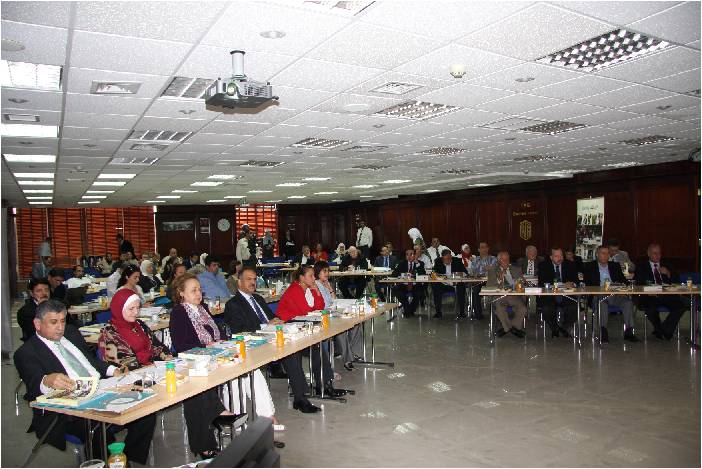 Attendees during the seminar organized by the Economic ...