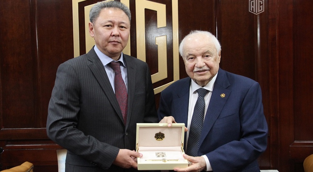 Abu-Ghazaleh and Kazakhstan Ambassador to Jordan Discuss Economic Cooperation