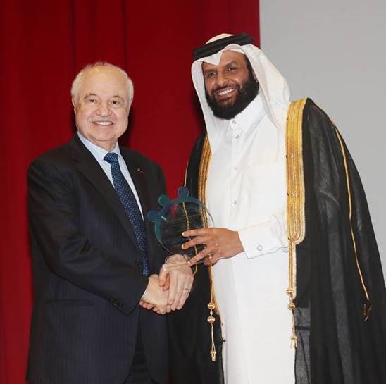 HE Dr. Talal Abu-Ghazaleh honored at the International Humanitarian Forum on Humanitarian Funds 2017